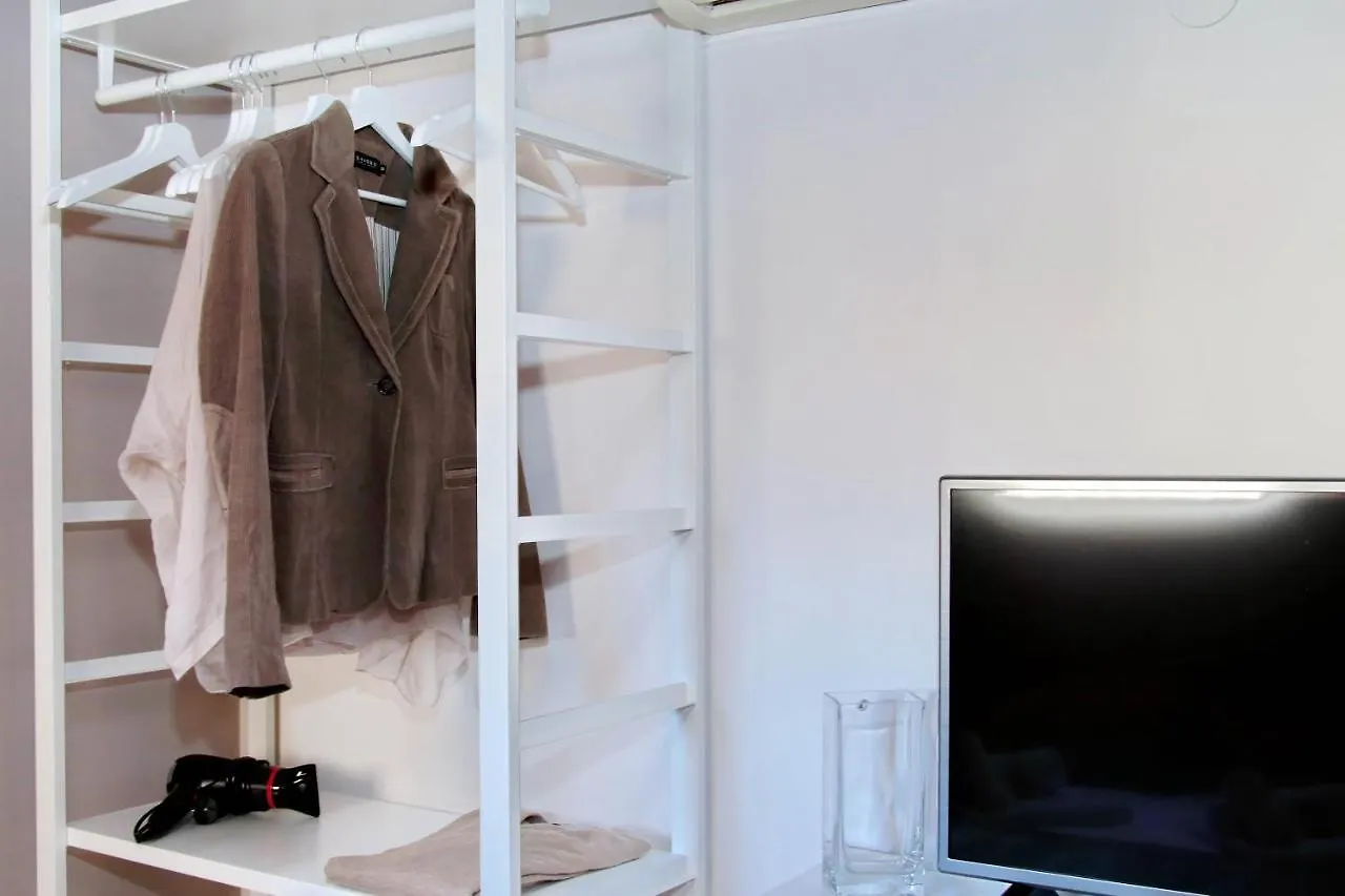 Apartment Rent In Rome Trevi Fountain Suite